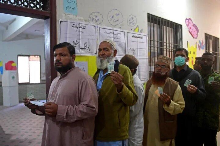 انتخابات پارلمانی و ایالتی پاکستان/اینترنت تلفن‌های همراه قطع شد