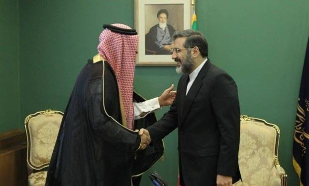 سفیر عربستان در تهران: مشکل عمره در حال پیگیری است