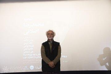 محمدرضا اصلانی: آنچه حاصل این سال‌هاست نه حاصل یک رنج بلکه حاصل یک جنگ عظیم است/ نسل جوان پرچمی را برافراشته که این پرچم برافراشته باقی خواهد ماند