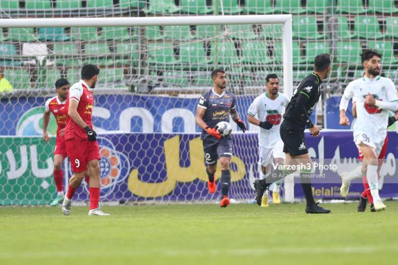 بعد از ۲۹ بازی بدون بیرو/ رفیعی علیه حسرت پرسپولیسی‌ها در دروازه