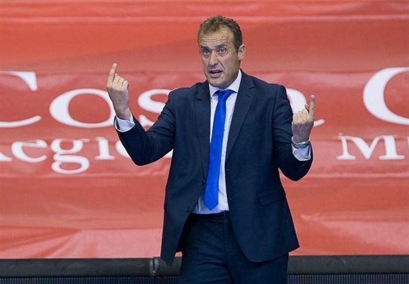 باراگان در گفت‌وگو با تسنیم: فدراسیون فوتبال ایران به احمد عباسی کمک کند/ سفر در میانه فصل به بازیکن ضربه می‌زند