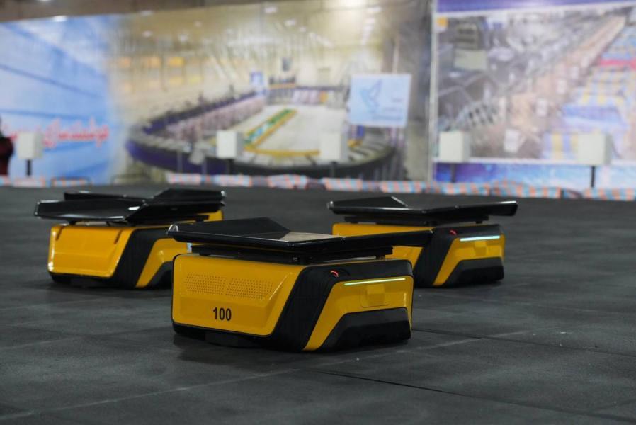 رونمایی از سه سامانه تجزیه هوشمند انواع مرسولات پستی / حضور دانش‌بنیان‌ها در فرایند پستی