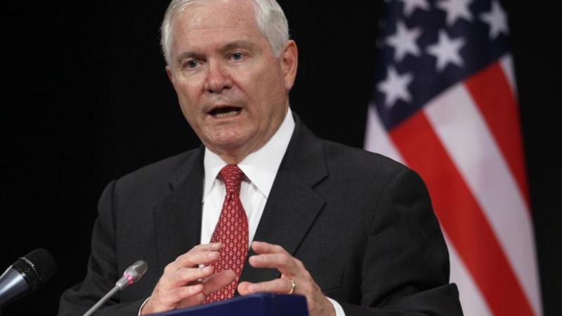 رابرت گیتس: برای تضعیف ایران باید از مخالفان داخلی حمایت کنیم