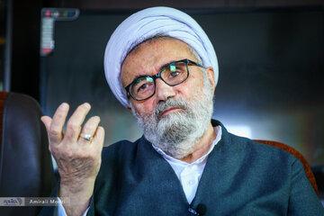 واکنش مسیح مهاجری به اتفاق درمانگاه قم/ اکثریت روحانیون قم،عقلانی و منطقی و اخلاقمدارند اما بعضی از آنه در محافل افراطی تربیت شده اند