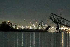  لحظه فرو ریختن پل اصلی بالتیمور در مریلند آمریکا - Gooya News