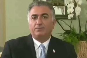 اکبر گنجی: رضا پهلوی نسل کشی و هولوکاستِ ایرانیان را به اسرائیلی ها تبریک گفت  - Gooya News