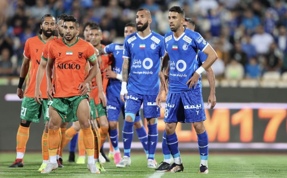 استقلال با دبل بلانکو از باخت برگشت، جنجال نبود VAR