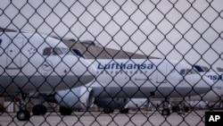 لوفت‌هانزا به صدای آمریکا: درباره تداوم تعلیق پروازها به مقصد و از مبدا ایران «روزانه» تصمیم‌گیری می‌کنیم