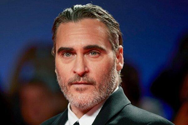 حرکت خواکین فینیکس برای حمایت از غزه + عکس