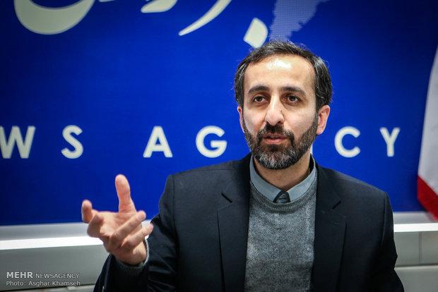 متون مقدس، فیلسوف را دچار خودسانسوری نمی کند