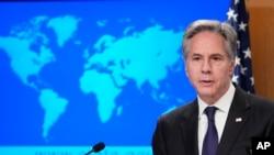 وزیر خارجه آمریکا بر لزوم رعایت حقوق بشر در همه کشورها تاکید و استاندارد دوگانه در این زمینه را رد کرد