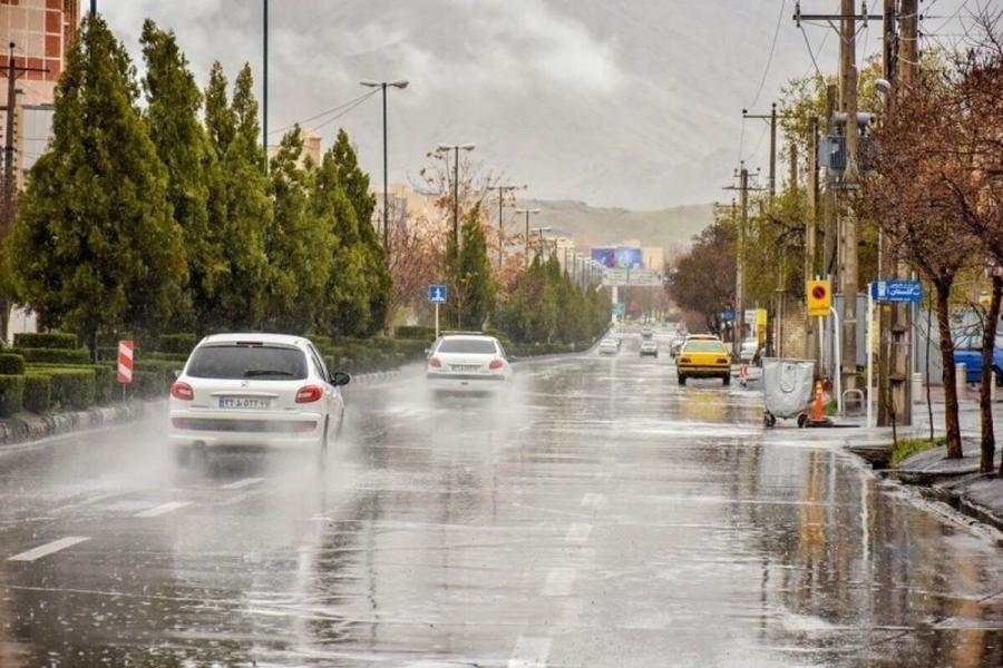 وزش باد شدید و رگبار باران در تهران
