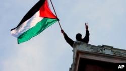 دانشجویان معترض حامی فلسطینی‌ها یک ساختمان دانشگاه کلمبیا را تصرف کردند