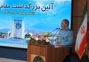 در کشور کفر خوانندگان و رقاصان هم بیدار شدند اما برخی اساتید کشورمان بی‌تفاوت بودند