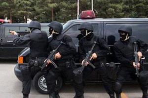 گروگانگیری در مقابل مجتمع پالادیوم تهران - Gooya News