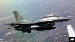 ترکیه می‌گوید ١٧ جنگجوی کُرد را در شمال عراق و سوریه کشته است