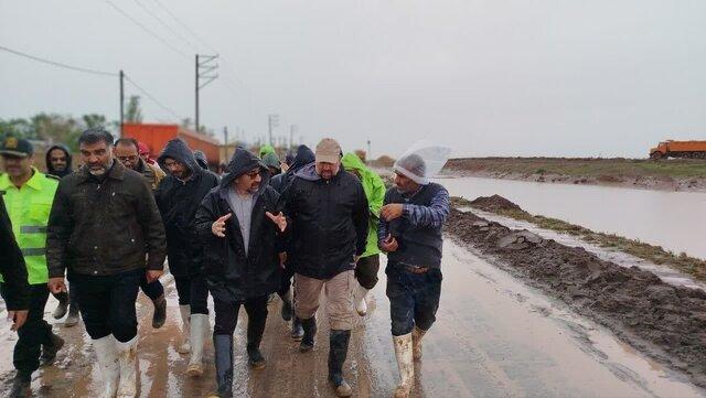بازدید ۴ ساعته استاندار خراسان رضوی از روستاهای سیل‌زده فریمان