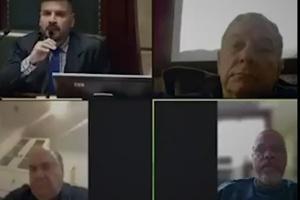 تماس ویدیویی شهردار سابق ریودوژانیرو از توالت - Gooya News