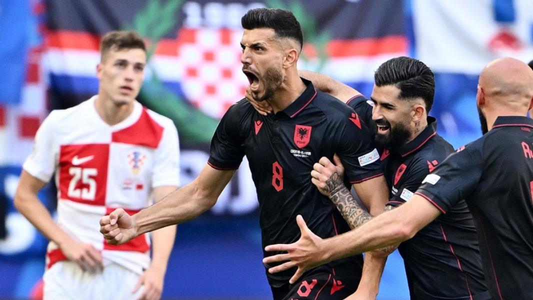 یورو ۲۰۲۴| پاداش صعود و هدیه جذاب در روز تولد/ گیاسولا گلزن مشترک برای دو تیم!