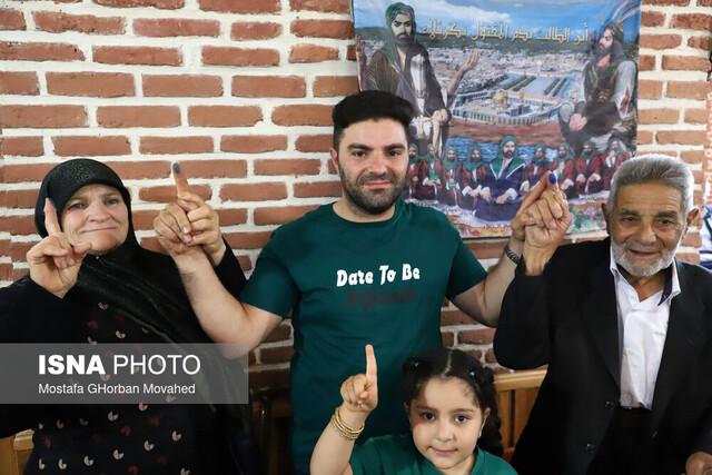 توضیحات دبیر ستاد انتخابات یزد در ساعات پایان رای گیری