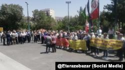 تجمع بازنشستگان مخابرات در چند استان؛ کارکنان دو شرکت به اعتصابات کارگری پیوستند