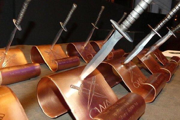 انتخاب بهترین آثار جنایی سال/ برندگان خنجر ۲۰۲۴ معرفی شدند