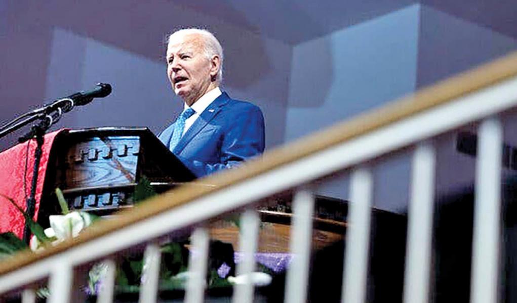 رای نیمی از اعضای کنگره علیه بایدن