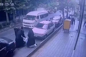 ای کلاغ زشت سیرت! این دختر «نفس» است نه «نکبت الشریعه» که اینجور او را به چنگال می گیری!؛ ف. م. سخن - Gooya News