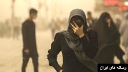 آلودگی هوا و تعطیلی مدارس و ادارات؛ ناظران: از ناکارآمدی حکومت است