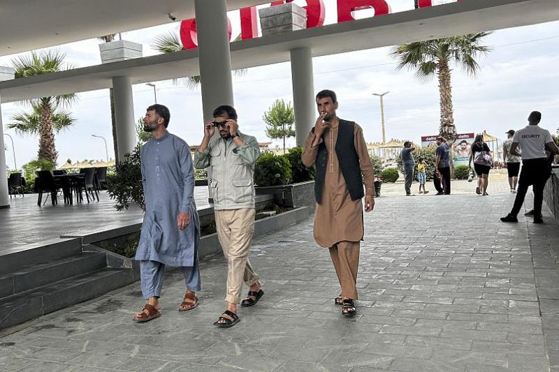 آینده نا‌مشخص پناه‌جویان افغان در آلبانی؛ ترامپ برنامه اسکان پناهندگان را متوقف کرد